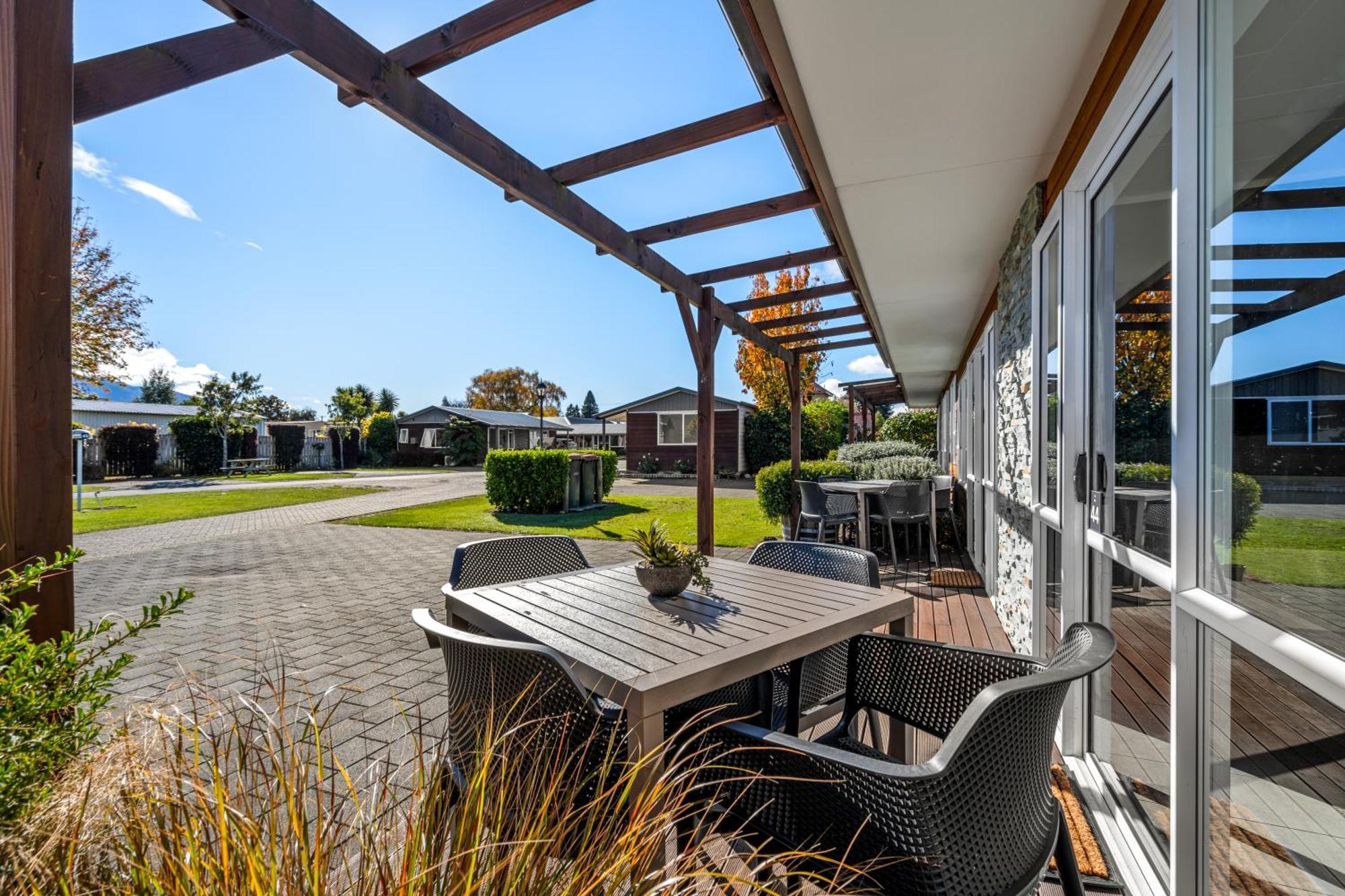 Tasman Holiday Parks - Te Anau Esterno foto